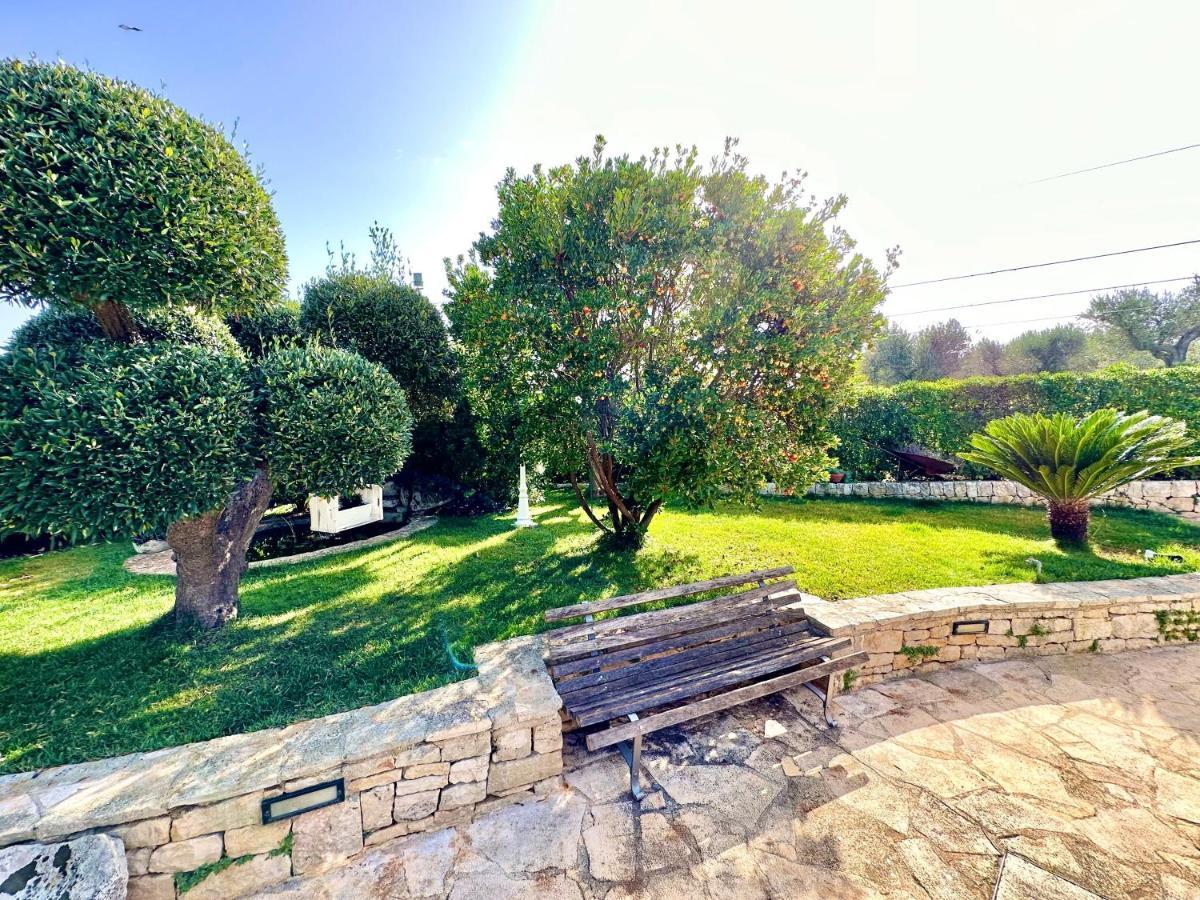 Trullo Il Carrubo Villa Алберобело Екстериор снимка