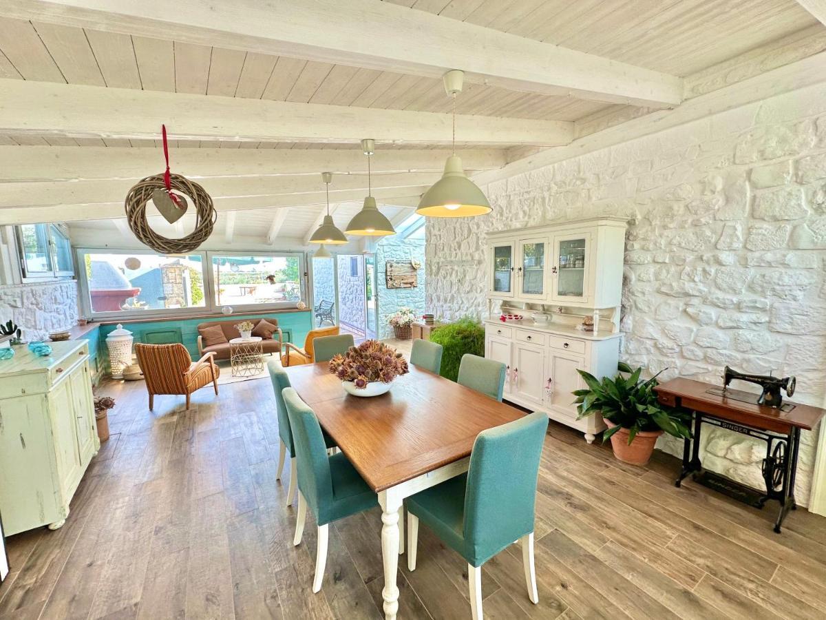 Trullo Il Carrubo Villa Алберобело Екстериор снимка