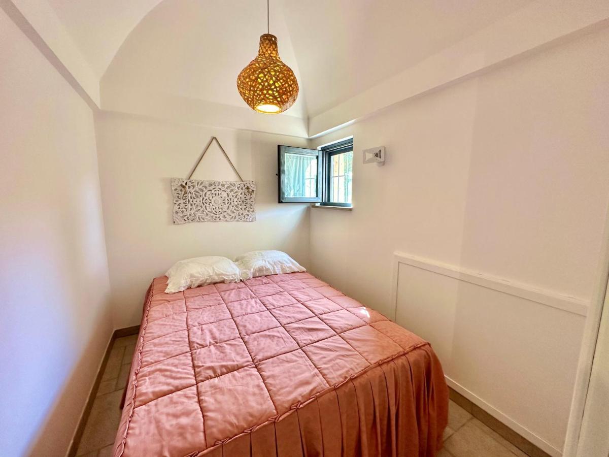 Trullo Il Carrubo Villa Алберобело Екстериор снимка
